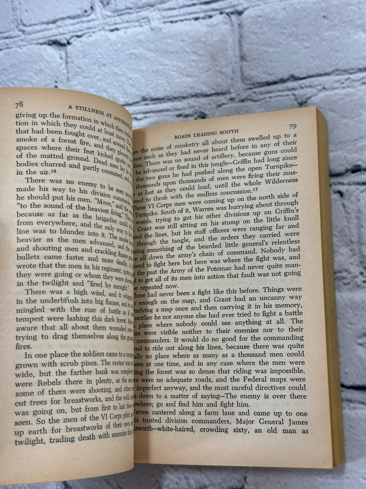 A Stillness at Appomattox by Bruce Catton, 1961 Giant Cardinal paperback - interior pages