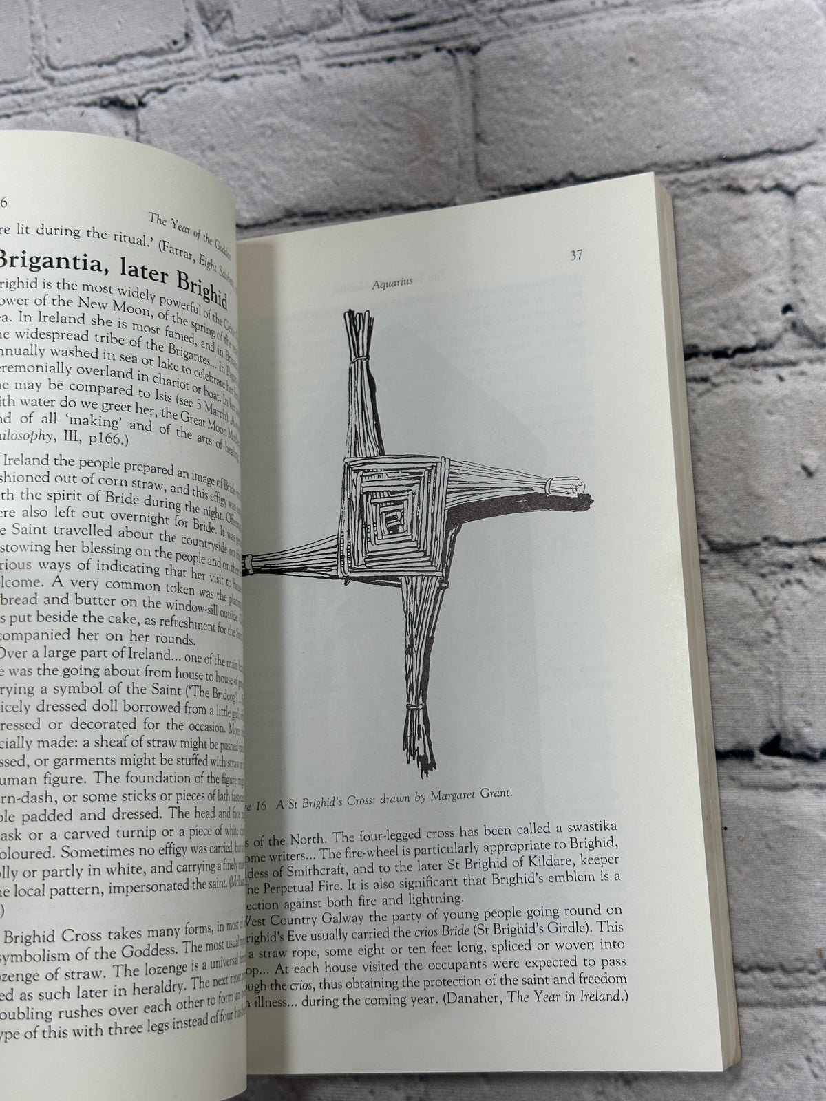 The Year of the Goddess by Lawrence Durdin-Robertson, 1990 The Aquarian Press paperback - text pages with illustration