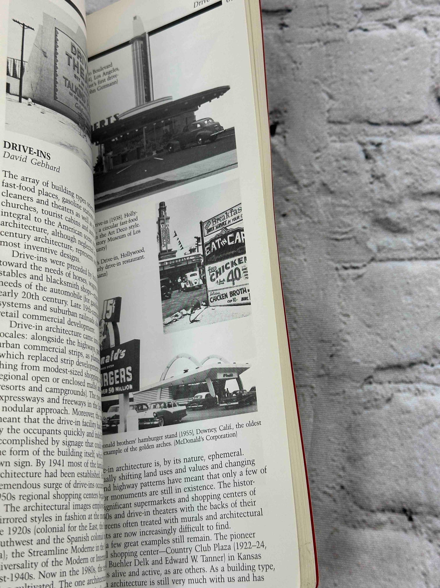 Built in the U.S.A.: American Buildings from Airports to Zoos