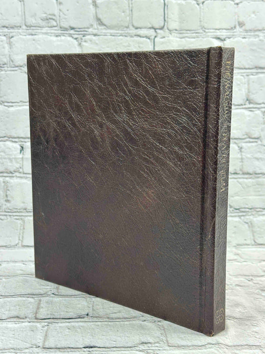 Museums Discovered : the Wadsworth Atheneum / by Gerald Silk with Twenty Essays Contributed by Alison De Lima Greene