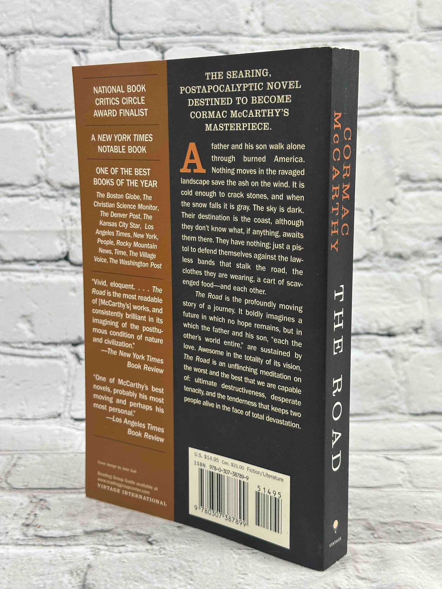 The Road (Oprah's Book Club)