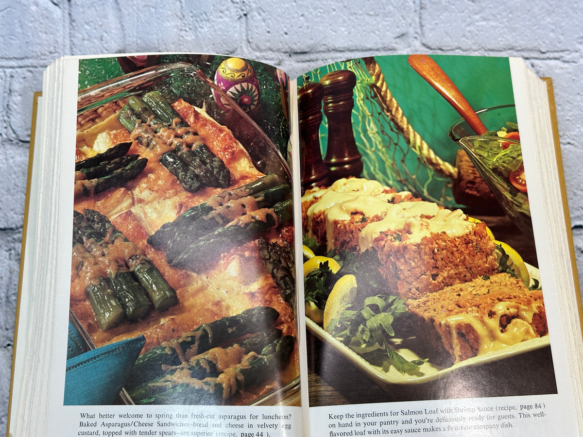 Informal Entertaining Country Style, ed. Nell B. Nichols, 1973 Doubleday hardcover - color photo plate
