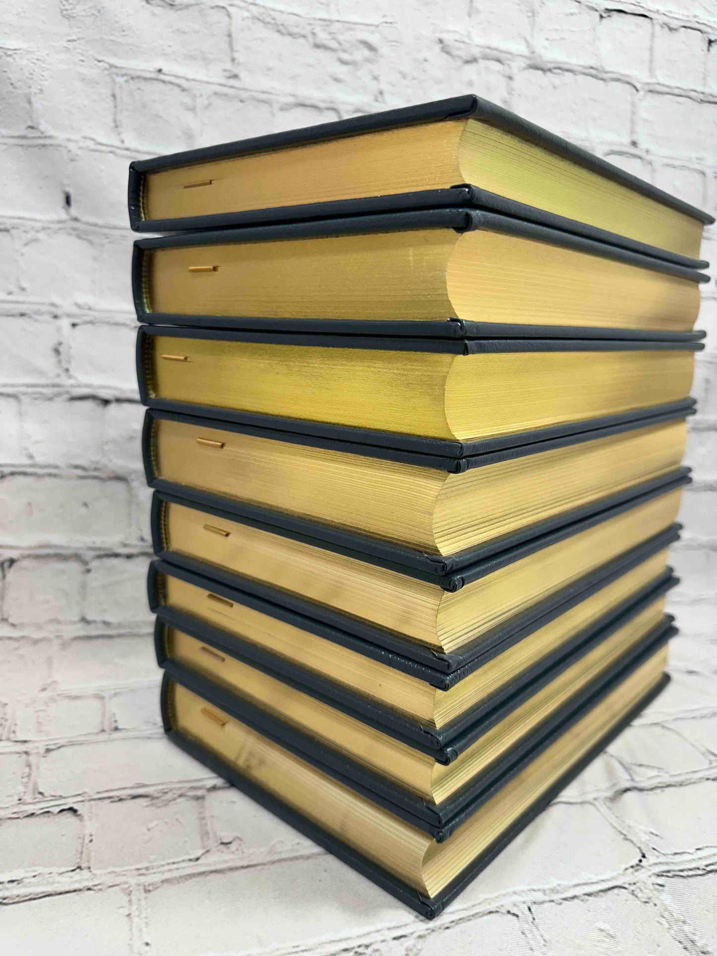 Classical Works of Mark Twain (8 Volumes)