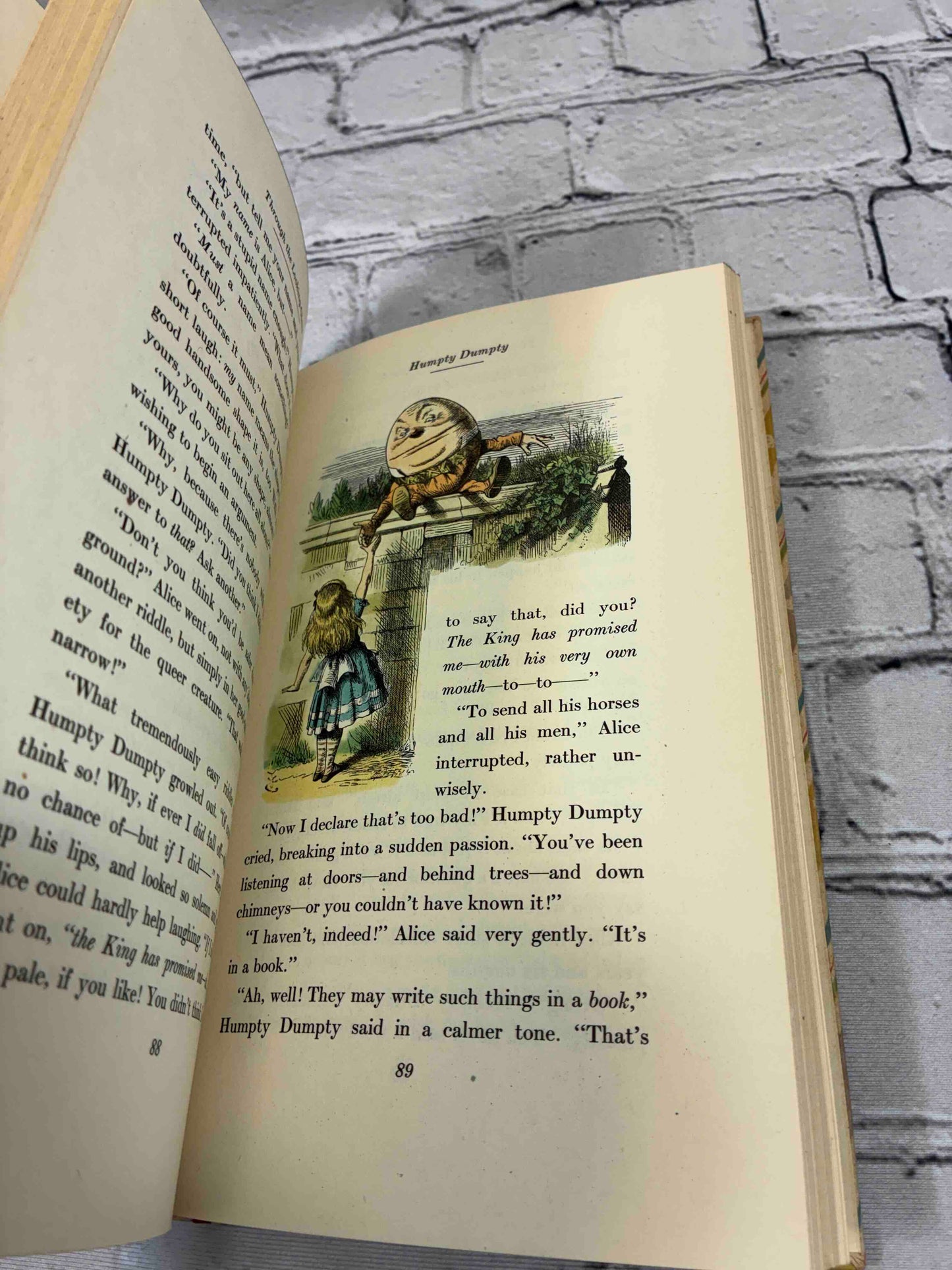 Alice's Adventures in Wonderland (Box Set)