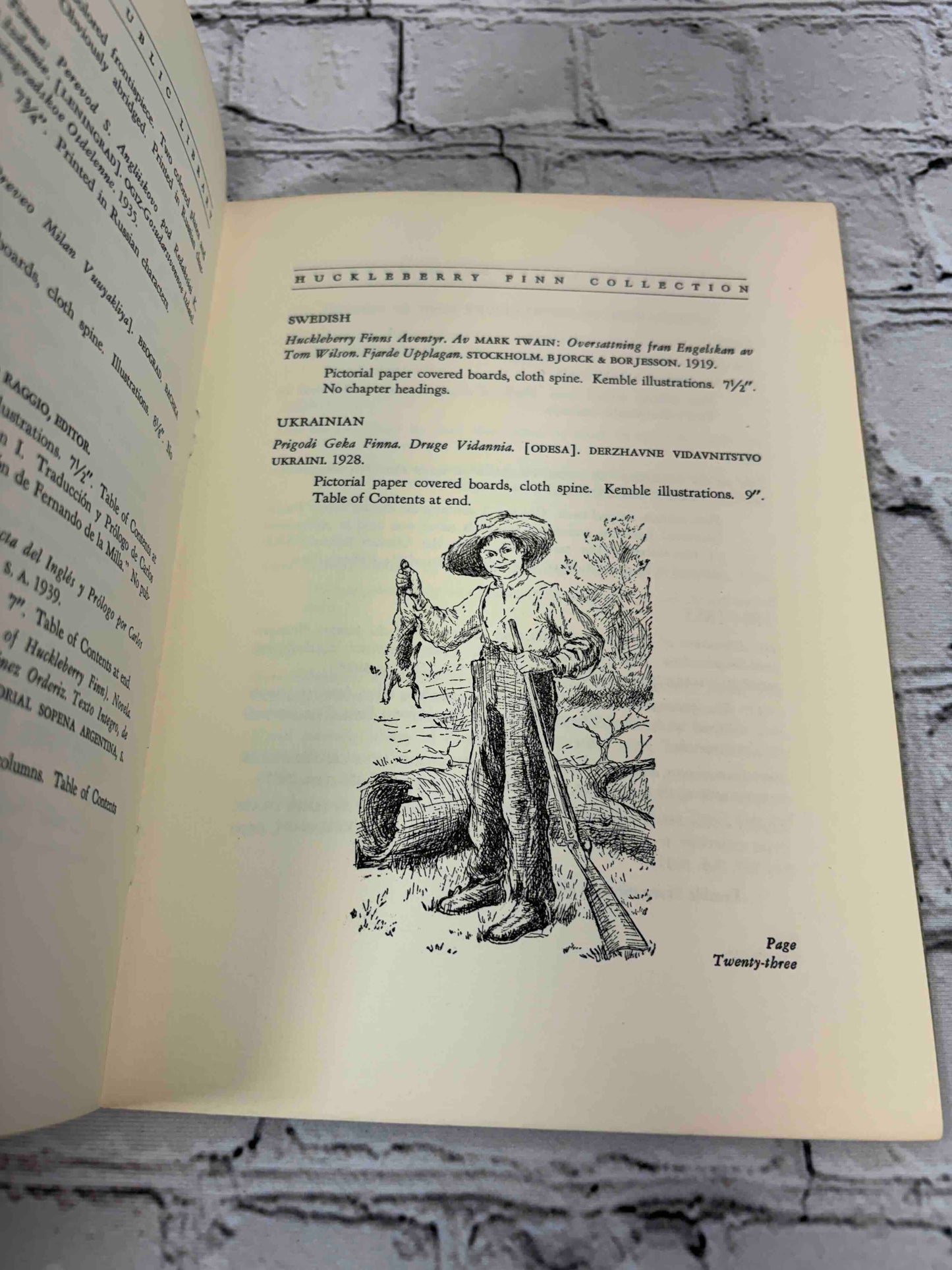 Bibliography Of Huckleberry Finn by Mark Twain