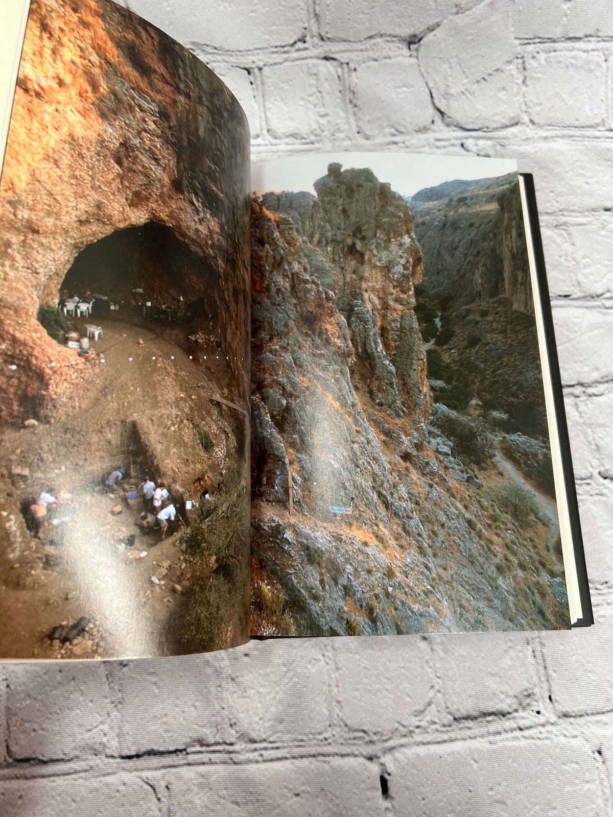 Neanderthals Rediscovered by Papagianni and Morse, 2013 Thames & Hudson hardcover - photo spread