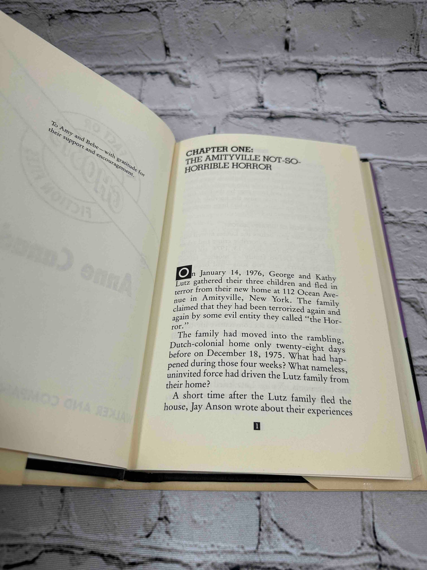 The Fact or Fiction Files: Ghosts (Fact or Fiction Files Series)