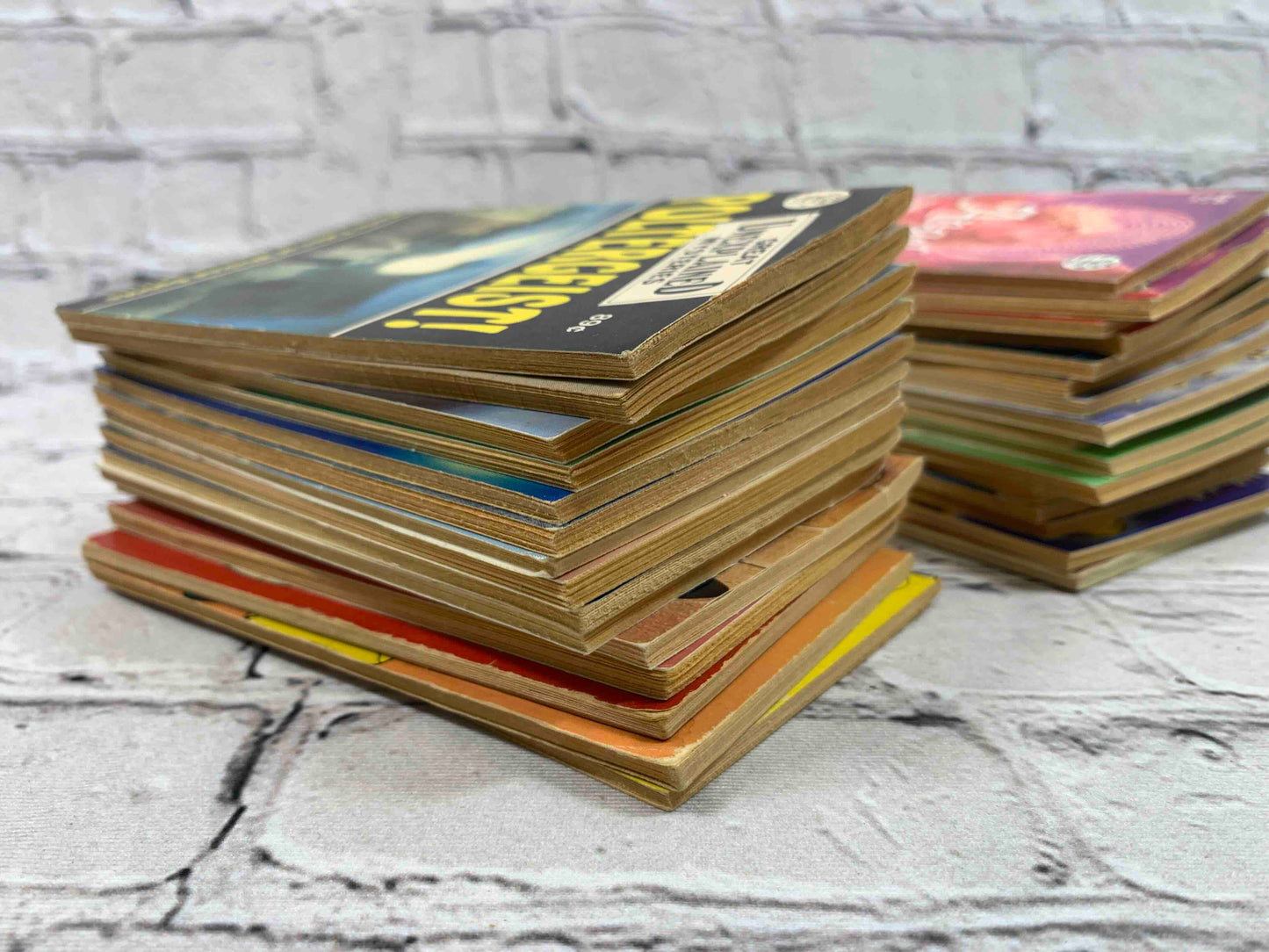 Globe Mini Mag (Lot of 31)