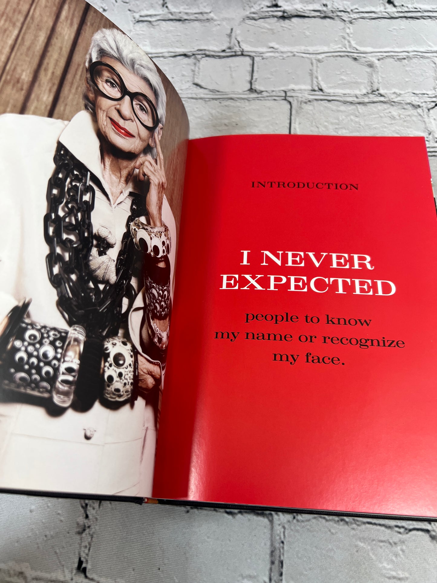 Iris Apfel: Accidental Icon – An Entertaining and Inspiring Collection of Style, Wit, and Lavishly Illustrated Fashion