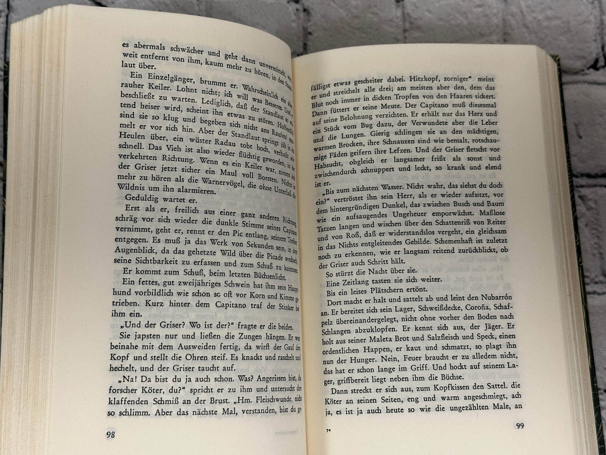 Das Papageiennest by Wolf Justin Hartmann, 1953 Deutsche Buch-Gemeinschaft hardcover - interior pages