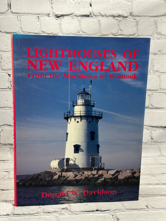 Lighthouses of New England by Donald W. Davidson [1st Ed ition · 1990]