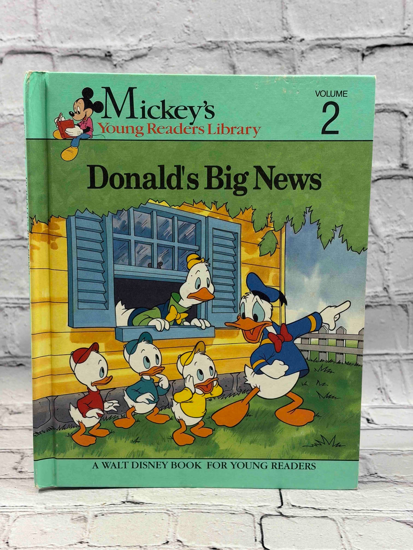 Donald's Big News Volume 2 (Mickey's Young Readers Library)
