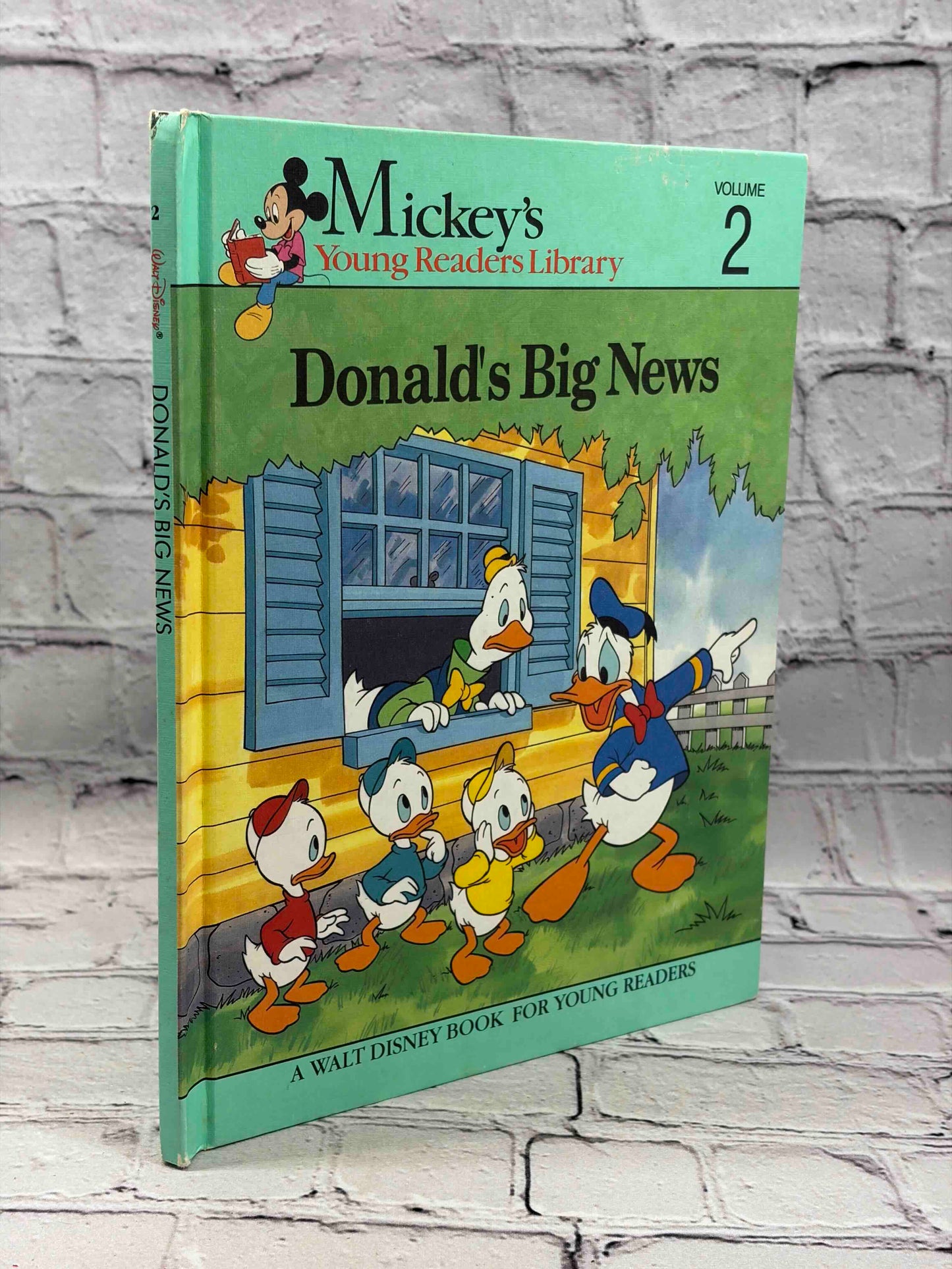 Donald's Big News Volume 2 (Mickey's Young Readers Library)