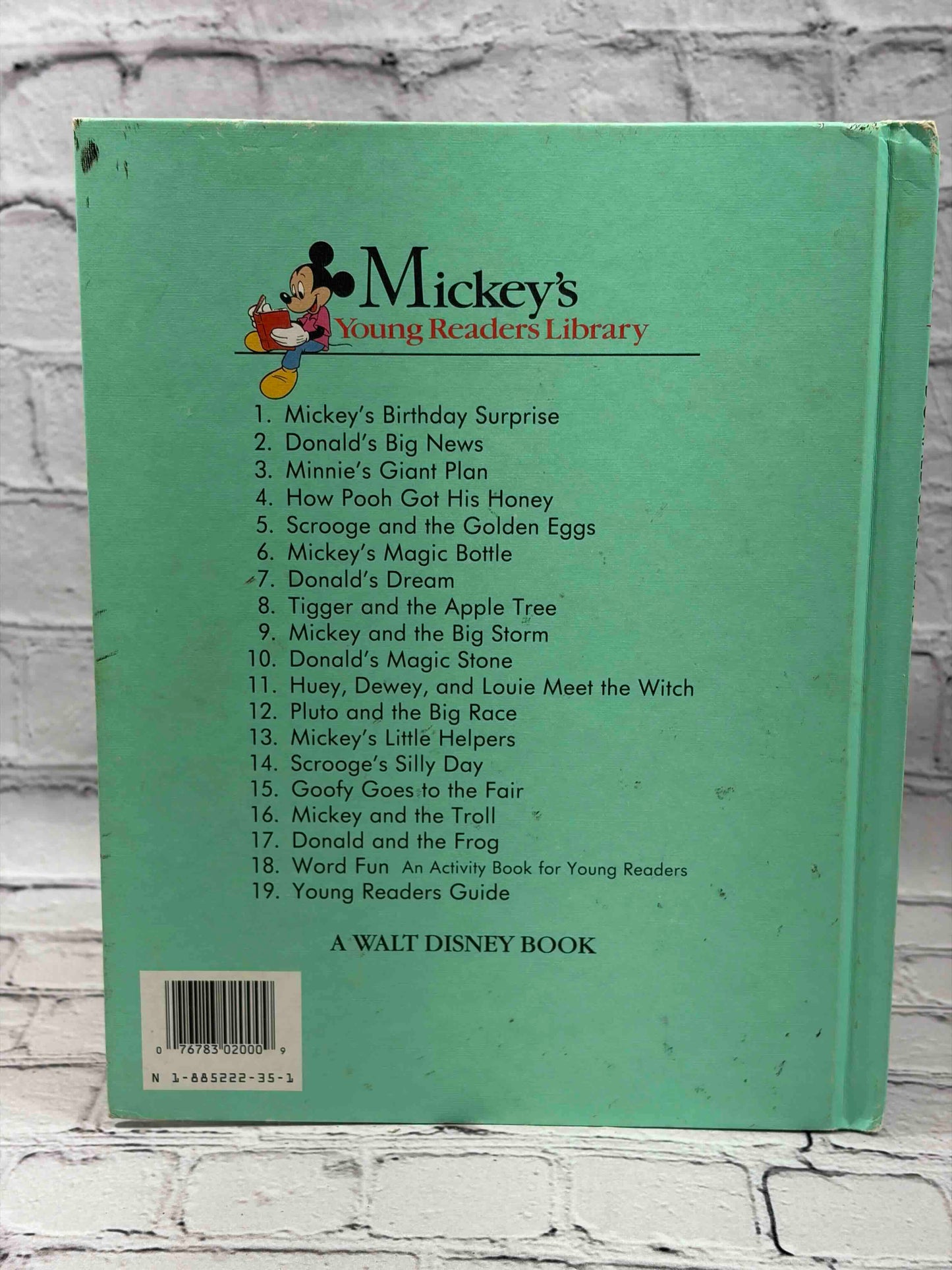 Donald's Big News Volume 2 (Mickey's Young Readers Library)