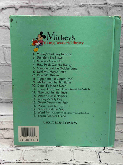 Donald's Big News Volume 2 (Mickey's Young Readers Library)