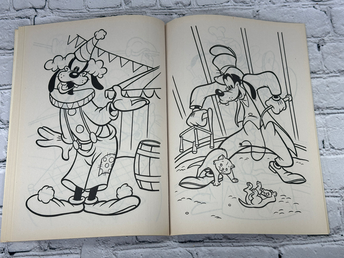 Golden Books A Giant Coloring Book Mickey & Friends [1994]