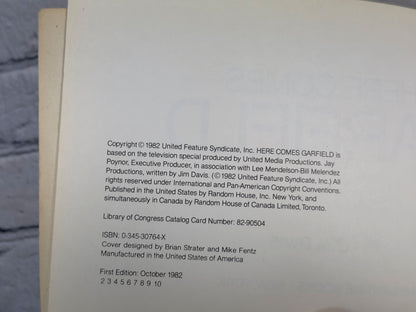 Here Comes Garfield By Jim Davis [1982 · First Edition]