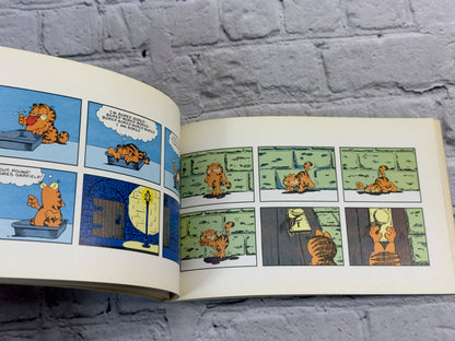 Here Comes Garfield By Jim Davis [1982 · First Edition]