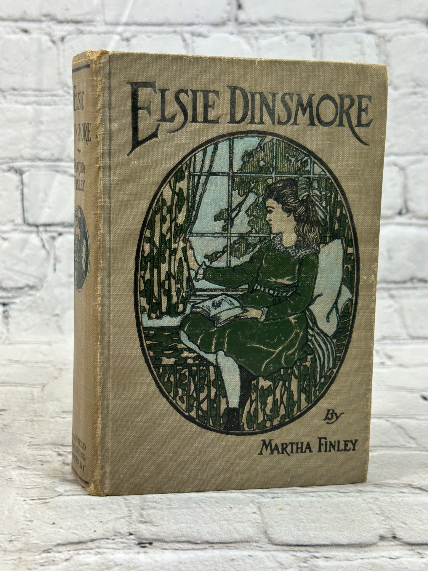 Elsie Dinsmore by Martha Finley [Saalfield Publishing Co]