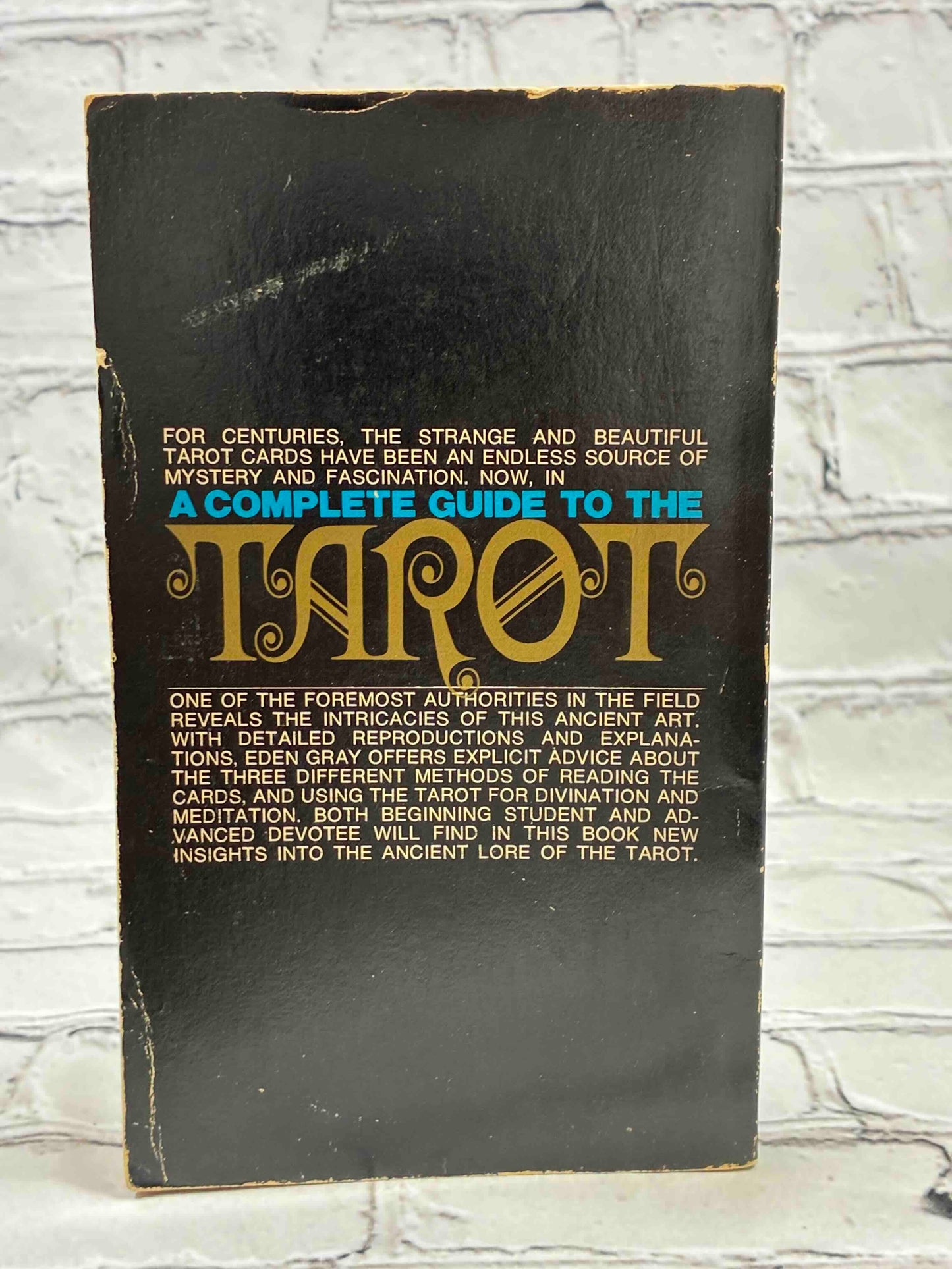 A Complete Guide to the Tarot