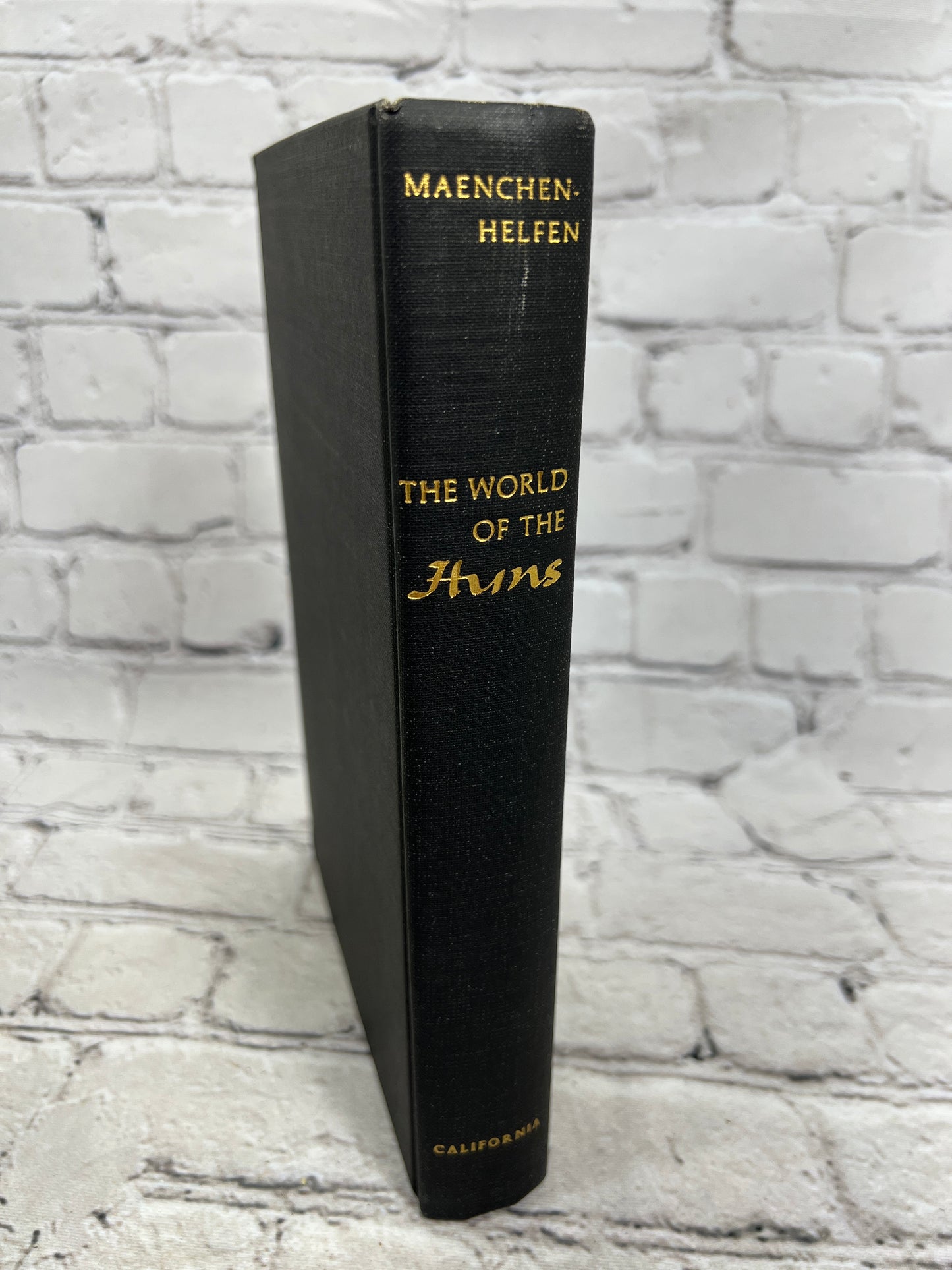 The World of the Huns Studies in Their History and Culture [1973 · 1st Edition]