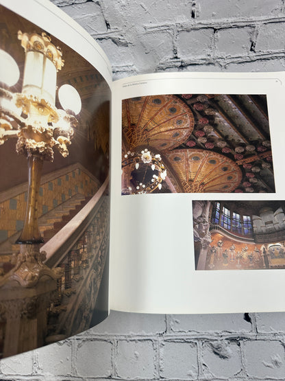 A Stroll Through Modernista Barcelona