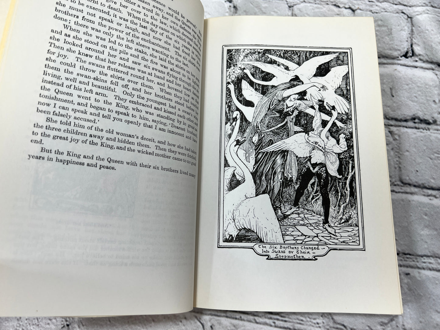 The Yellow Fairy Book by Andrew Lang [Dover Publications]