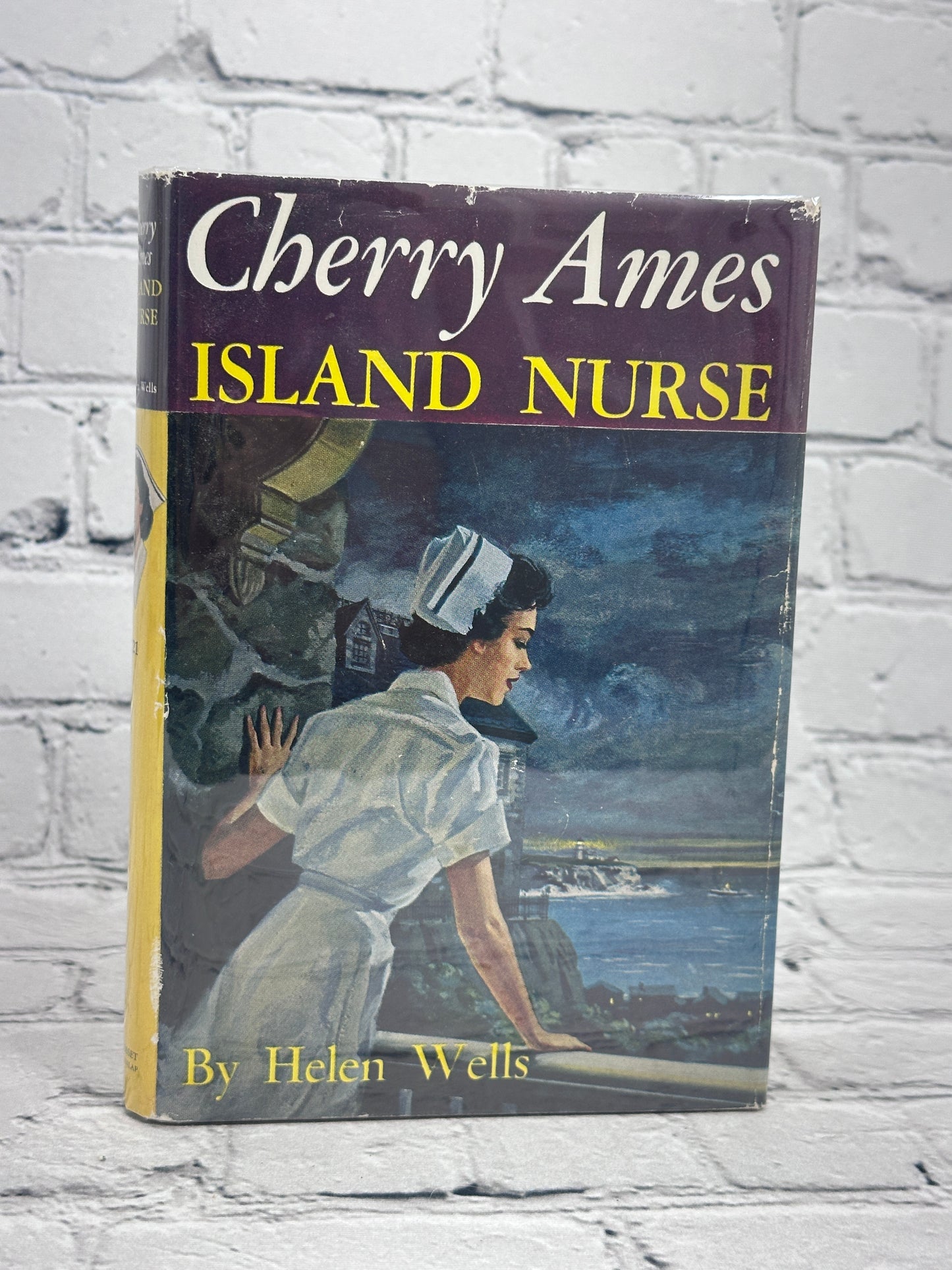 Cherry Ames: Island Nurse by Helen Wells [#21 · 1960]