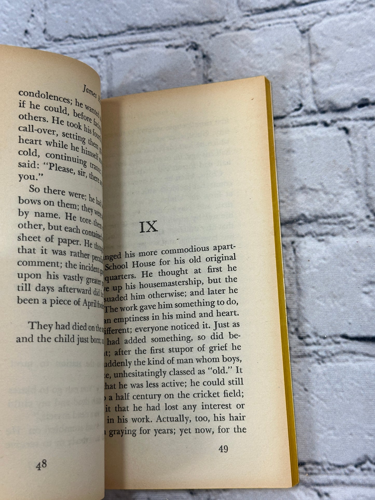 Goodbye, Mr. Chips by James Hilton [1962]