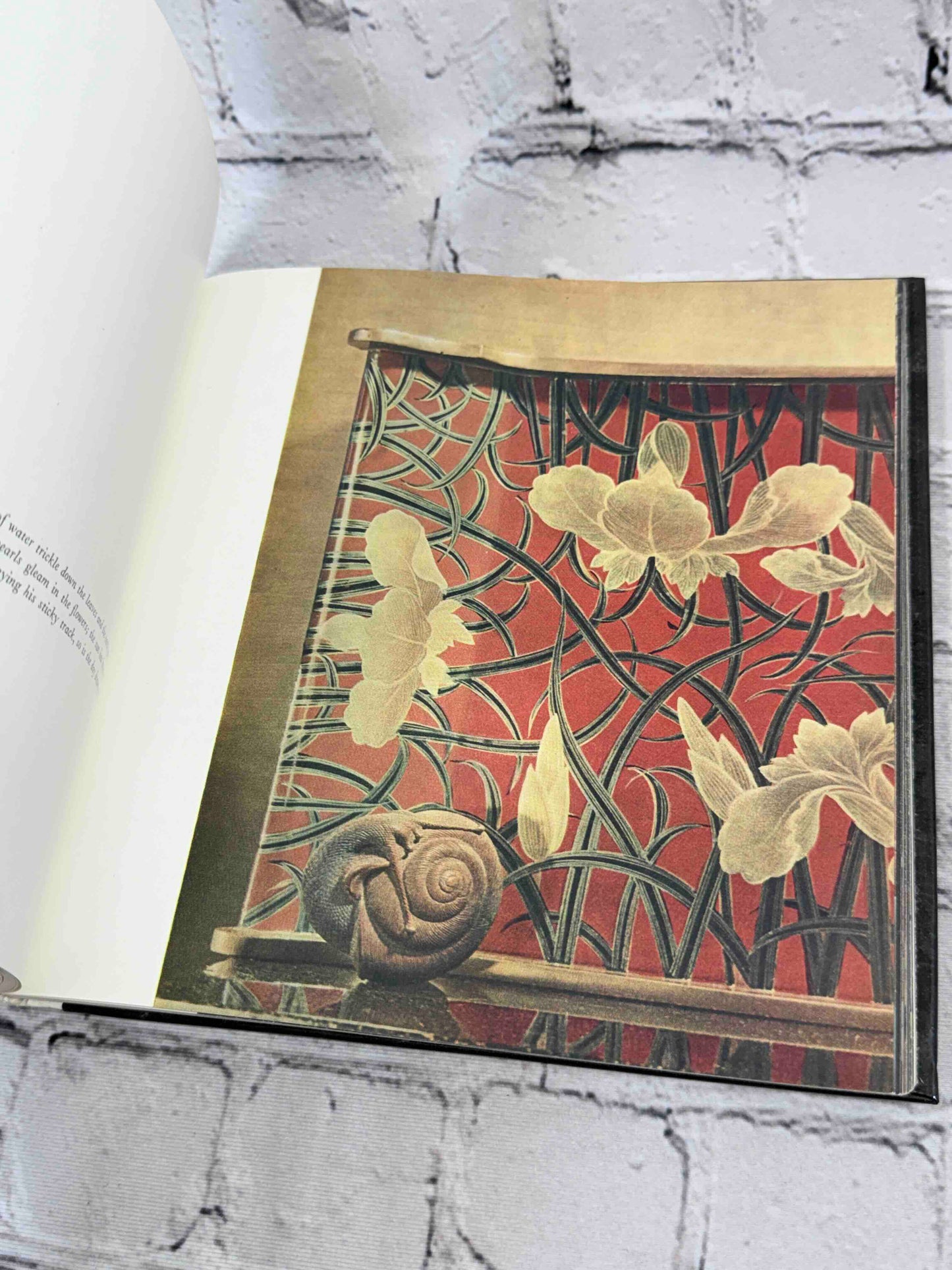 Japanese Netsuke A Spring Art Book