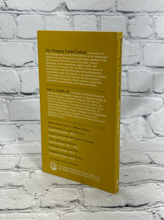 The Changing United Nations by Inis L. Claude Jr. [1968]
