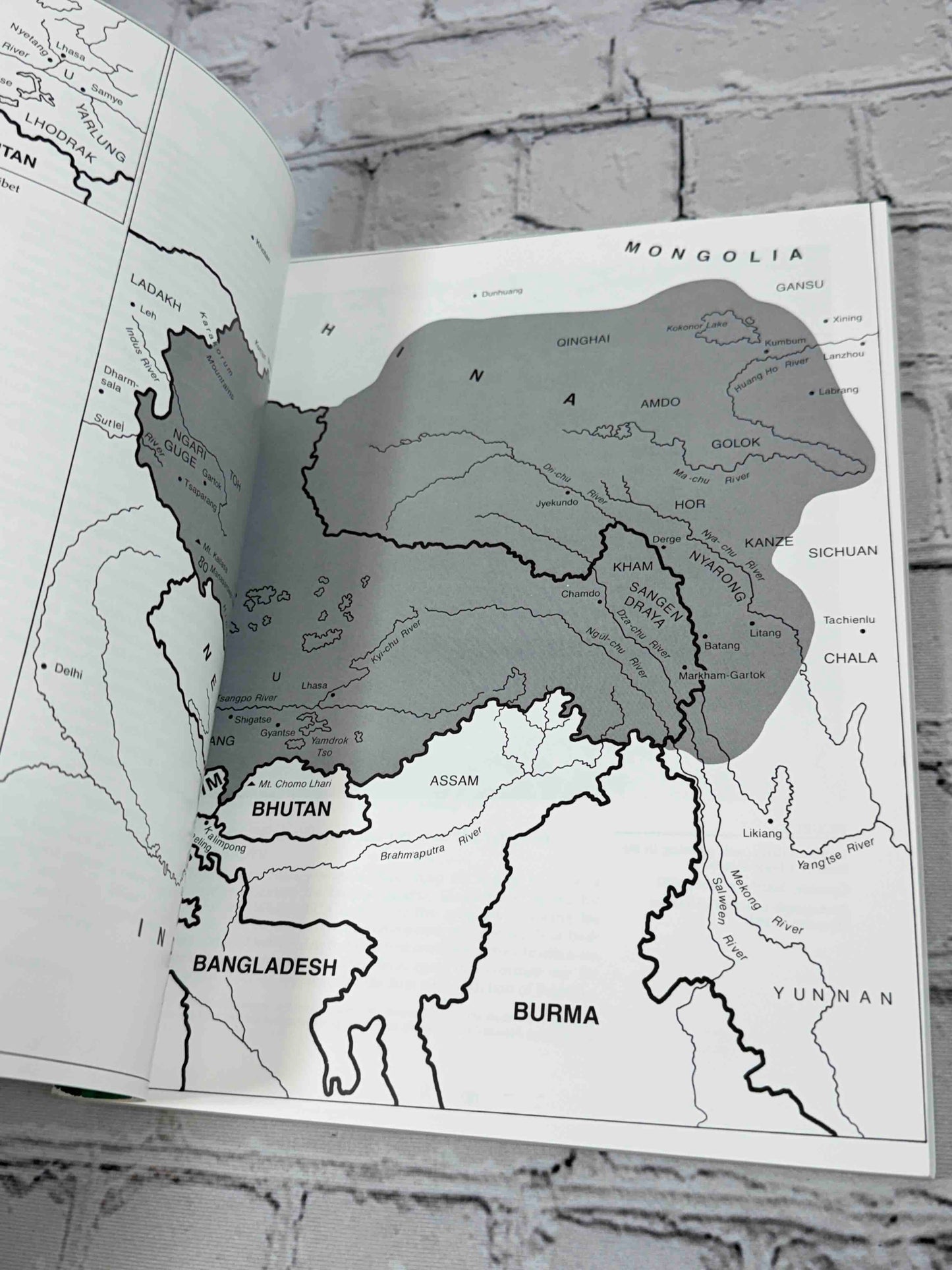 Catalogue of the Newark Museum Tibetan Collection (Volumes 1 - 3)