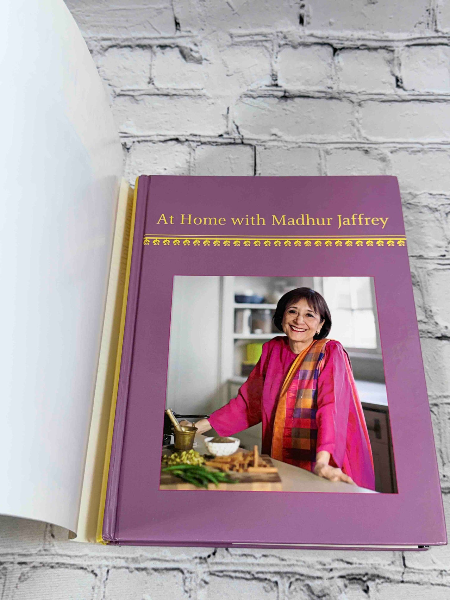 At Home with Madhur Jaffrey: Simple, Delectable Dishes from India, Pakistan, Bangladesh, and Sri Lanka: A Cookbook