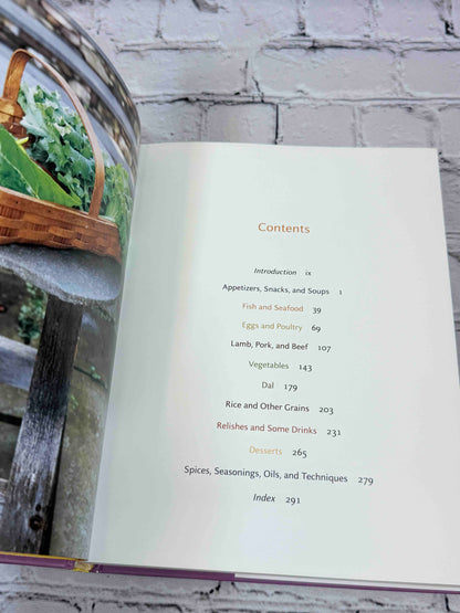 At Home with Madhur Jaffrey: Simple, Delectable Dishes from India, Pakistan, Bangladesh, and Sri Lanka: A Cookbook