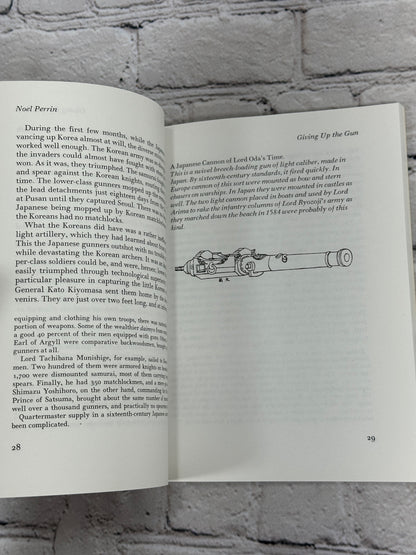 Giving up the Gun: Japan's Reversion to the Sword by Noel Perrin [1988]