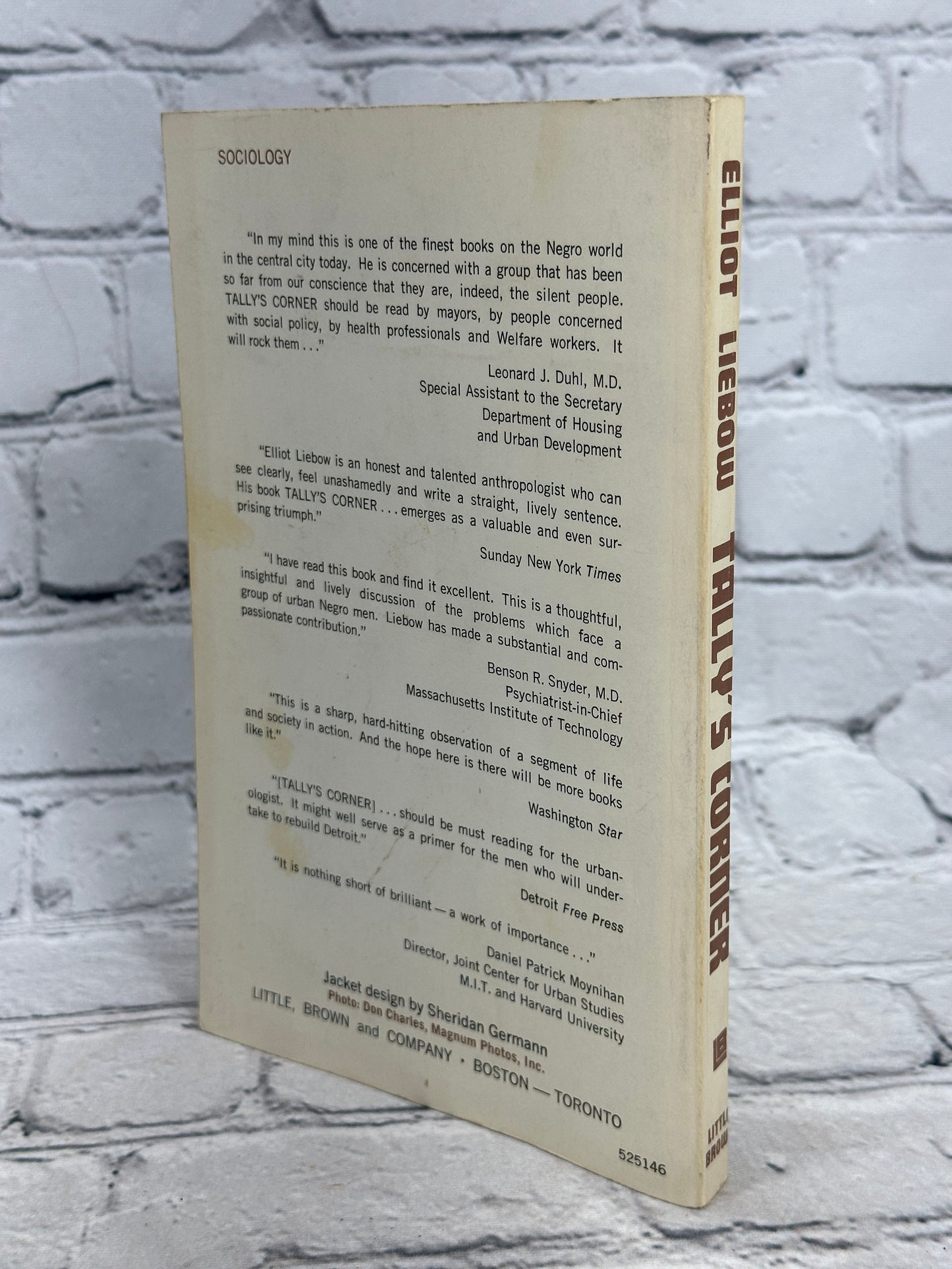 Tally's Corner: A Study of Negro Streetcorner Men by Elliot Liebow [1967]