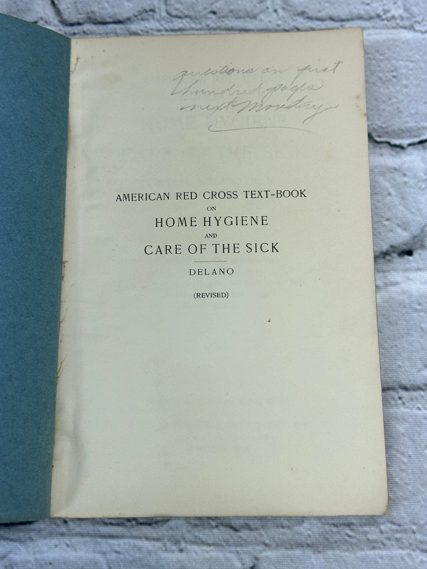 American Red Cross Text Book on Home Hygiene and Care of the Sick [1925]