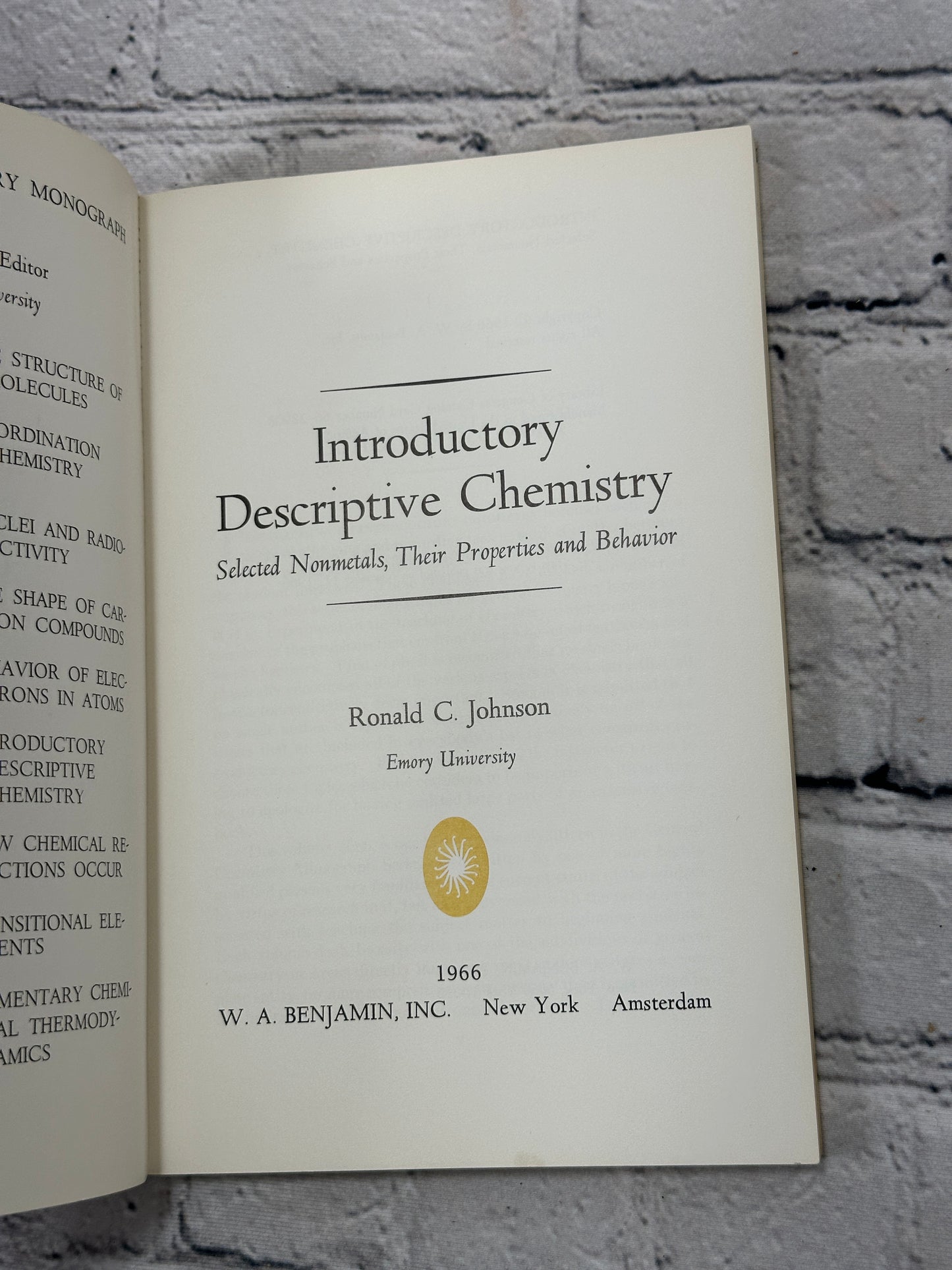 Introductory Descriptive Chemistry by Ronald C. Johnson [1966]