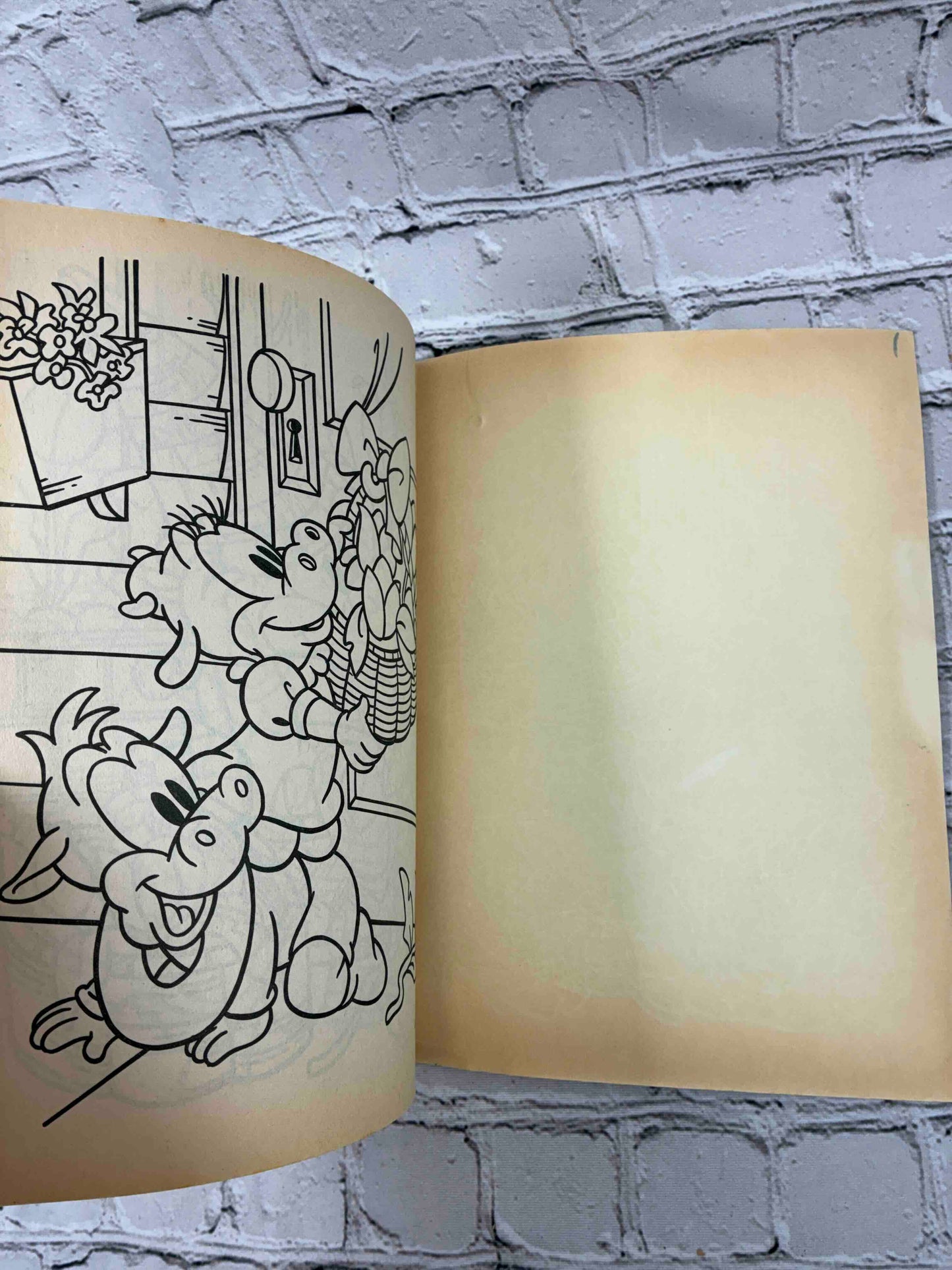 A Big Coloring Book: Disney Babies