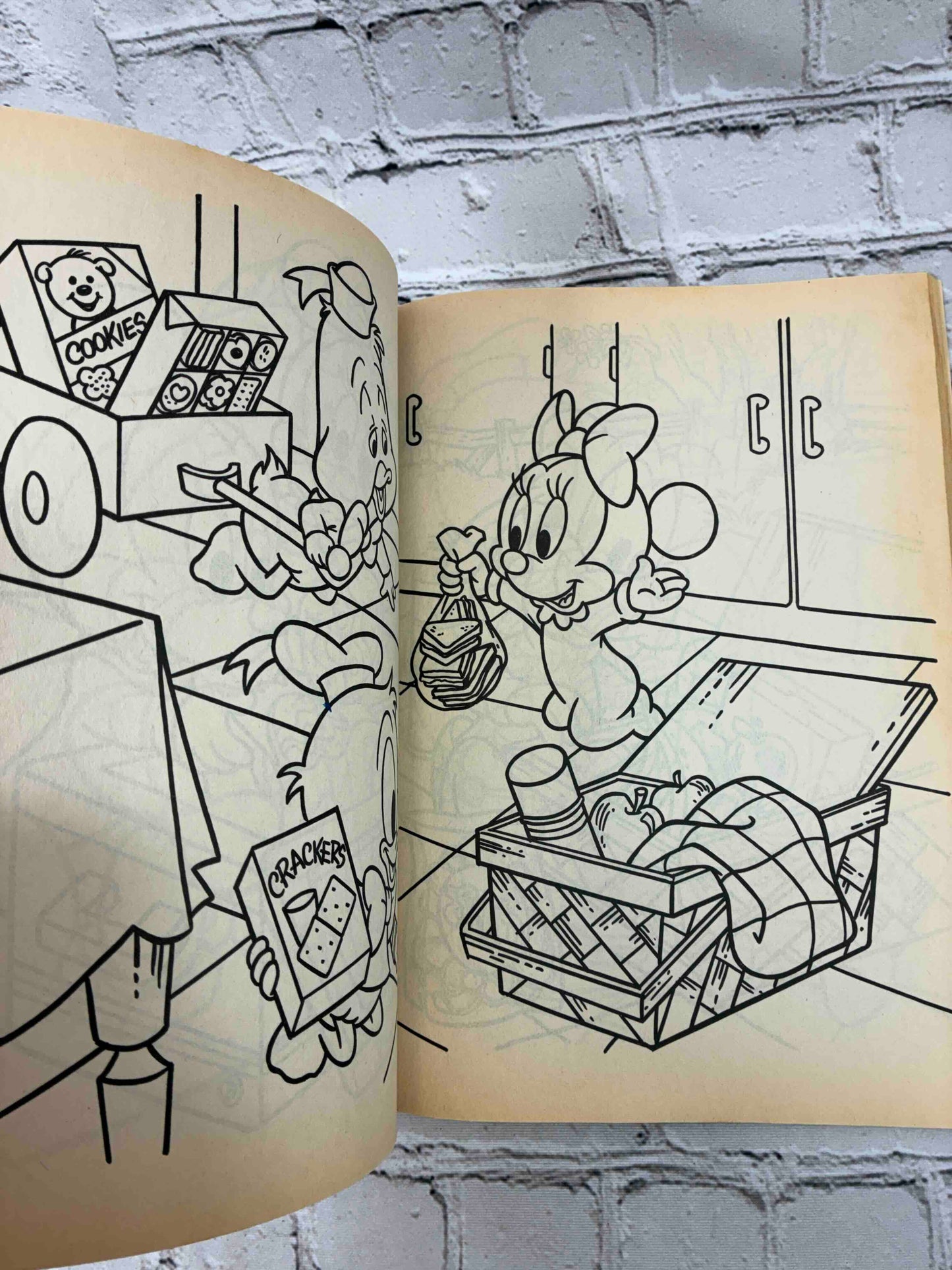 A Big Coloring Book: Disney Babies