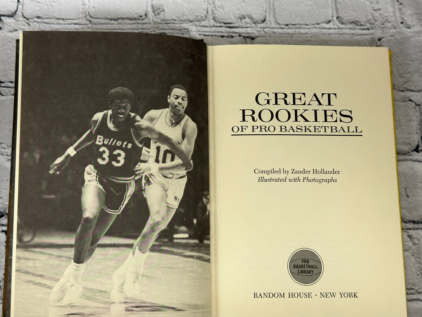 Great Rookies of Pro Basketball by Zander Hollander [1969]