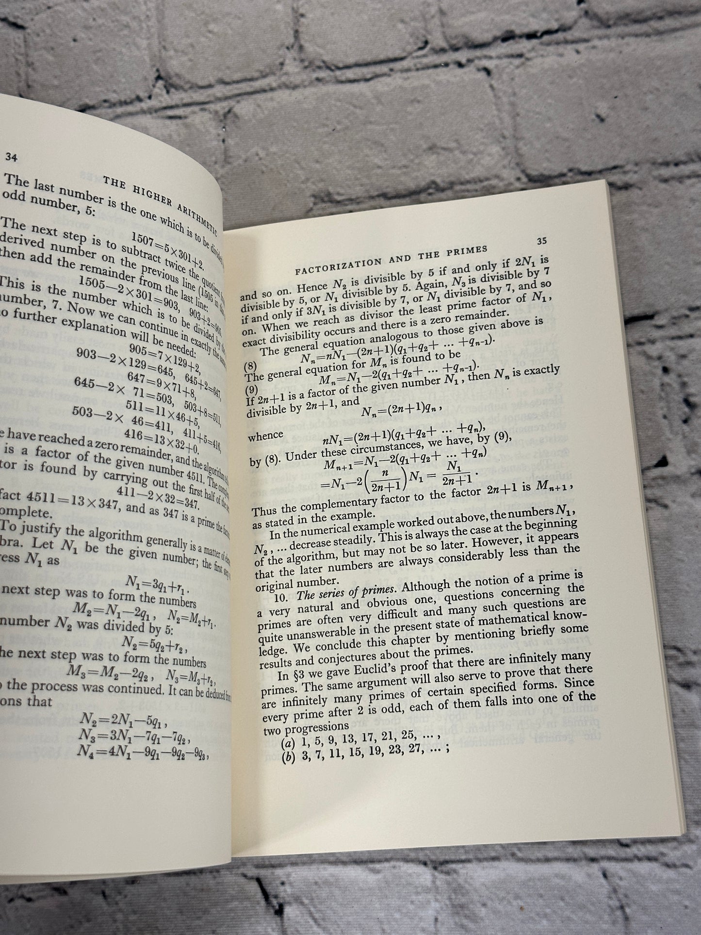 The Higher Arithmetic: An Introduction to the Theory.. by H.Davenport [1983]