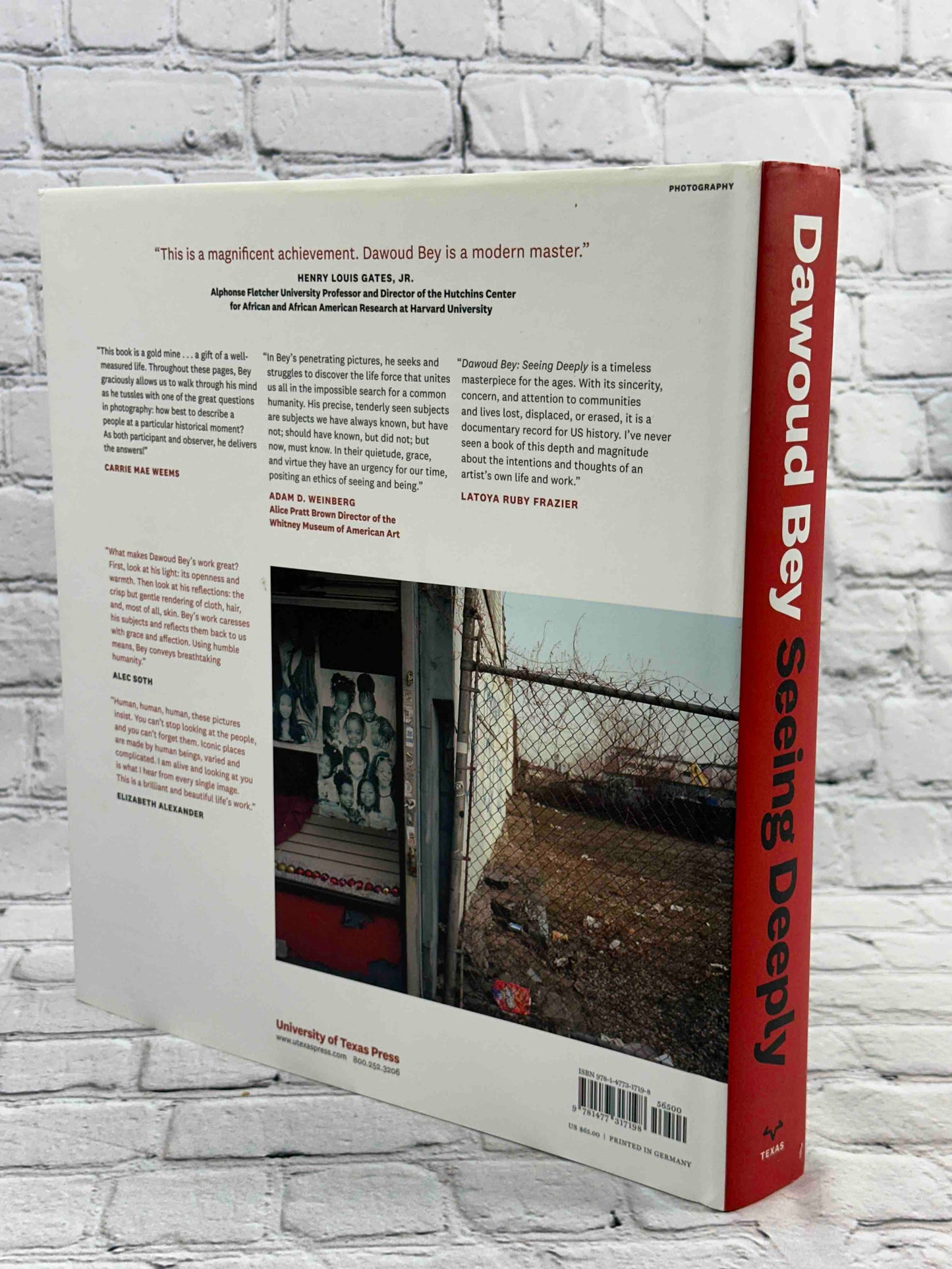 Dawoud Bey: Seeing Deeply