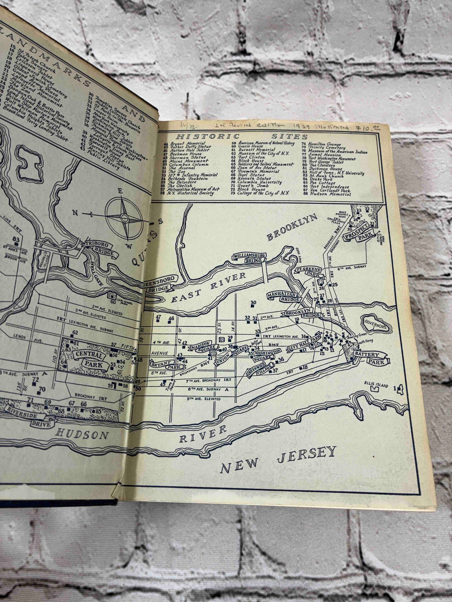 A Landmark History of New York