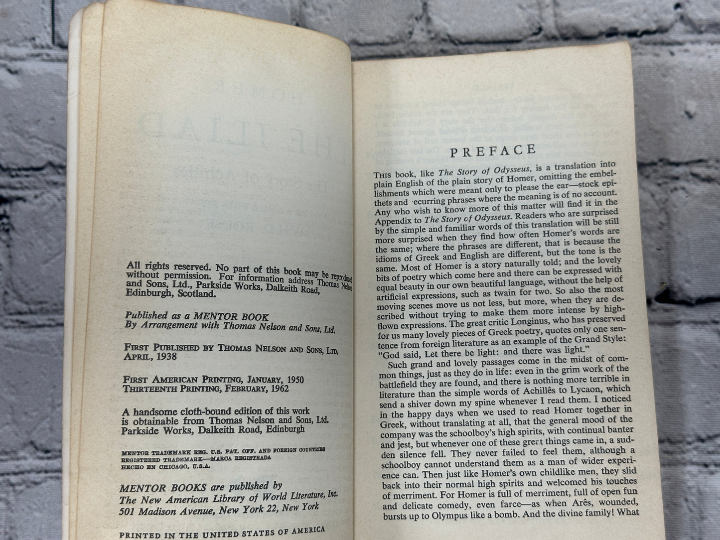 The Iliad by Homer  [Mentor Classic  · 1962]