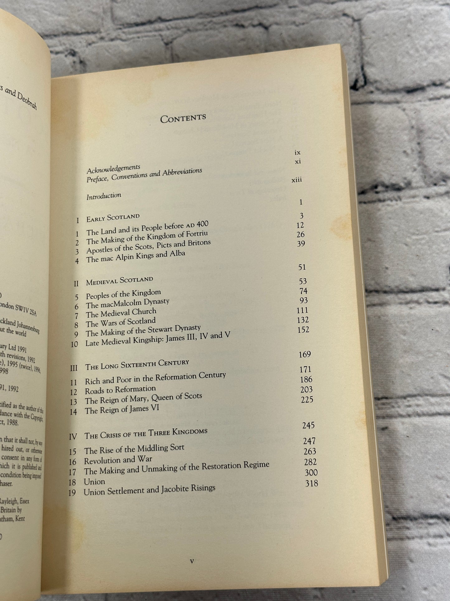 Scotland: a New History By Michael Lynch [1998]