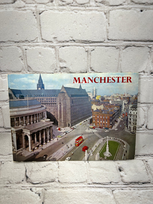 Introducing Manchester [Vintage Paperback · 4 languages]