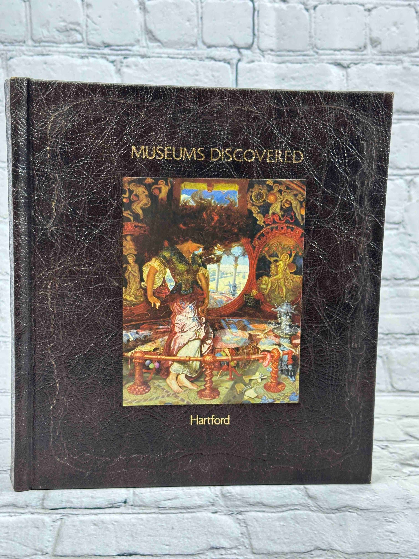 Museums Discovered : the Wadsworth Atheneum / by Gerald Silk with Twenty Essays Contributed by Alison De Lima Greene