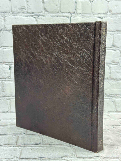 Museums Discovered : the Wadsworth Atheneum / by Gerald Silk with Twenty Essays Contributed by Alison De Lima Greene