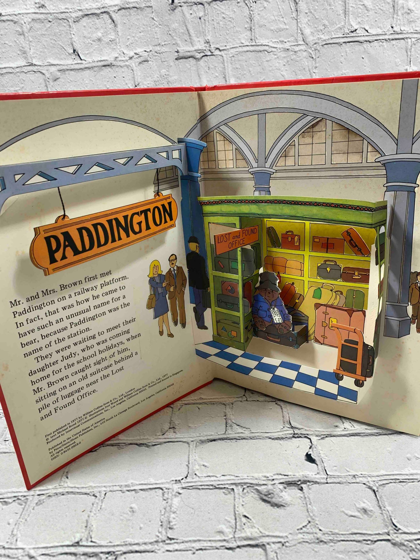 Paddingtons Pop Up Book